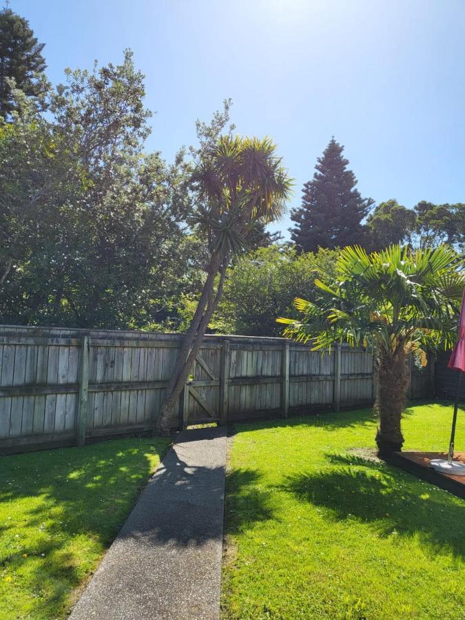 The Perfect Getaway For Two In A Large Suite Whanganui Exterior photo